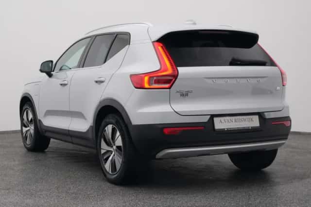 Volvo XC40 (2022) thumbnail 5
