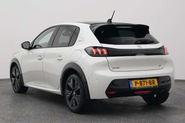 Peugeot 208 (2022) thumbnail 5