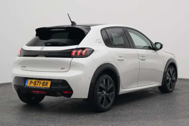 Peugeot 208 (2022) thumbnail 6
