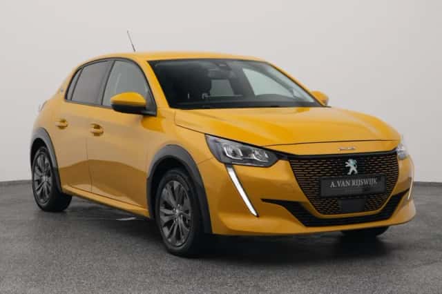 Peugeot e-208 (2021) thumbnail 2