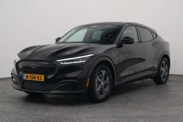 Ford Mustang (2021) thumbnail 1