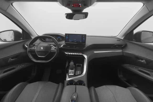 Peugeot 3008 (2020) thumbnail 3