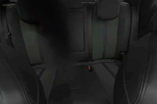 Peugeot 3008 (2020) thumbnail 4