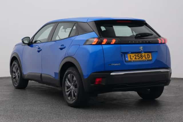 Peugeot e-2008 (2021) thumbnail 6