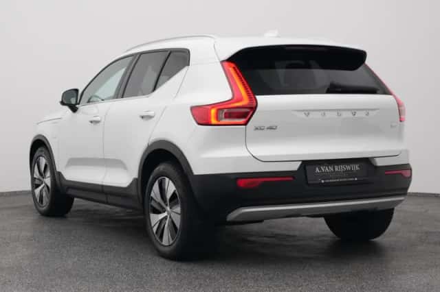 Volvo XC40 (2020) thumbnail 5