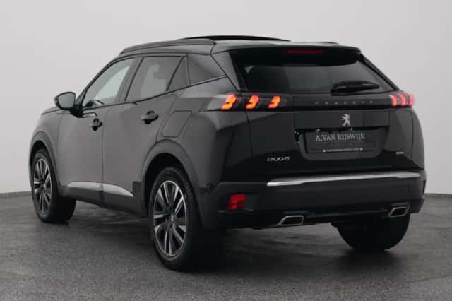Peugeot 2008 (2021) thumbnail 5