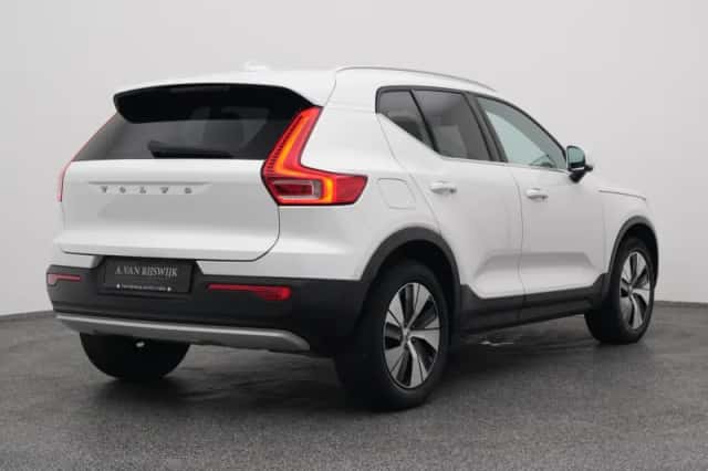 Volvo XC40 (2022) thumbnail 6