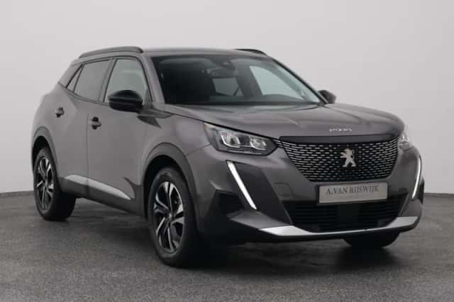 Peugeot 2008 (2022) thumbnail 2