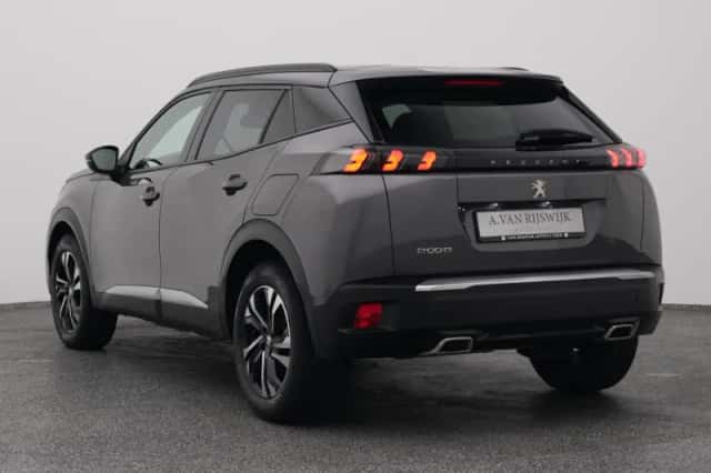 Peugeot 2008 (2022) thumbnail 5
