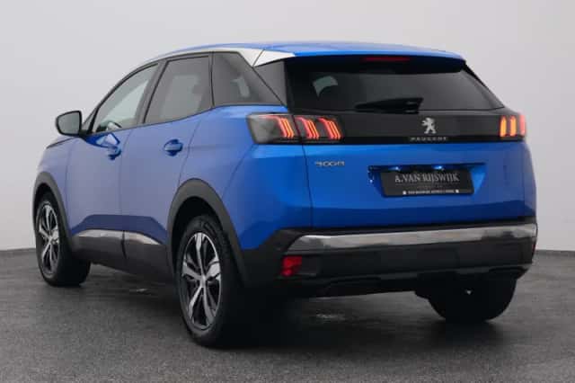 Peugeot 3008 (2022) thumbnail 5