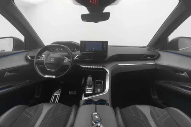 Peugeot 3008 (2021) thumbnail 3