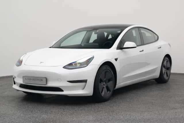 Tesla Model 3 (2021) thumbnail 1