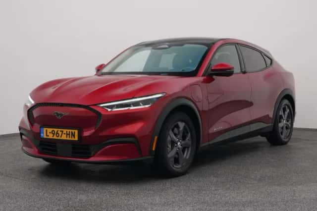 Ford Mustang (2021) thumbnail 1