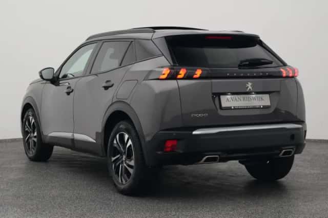 Peugeot 2008 (2020) thumbnail 5