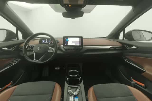 Volkswagen ID.4 (2021) thumbnail 3