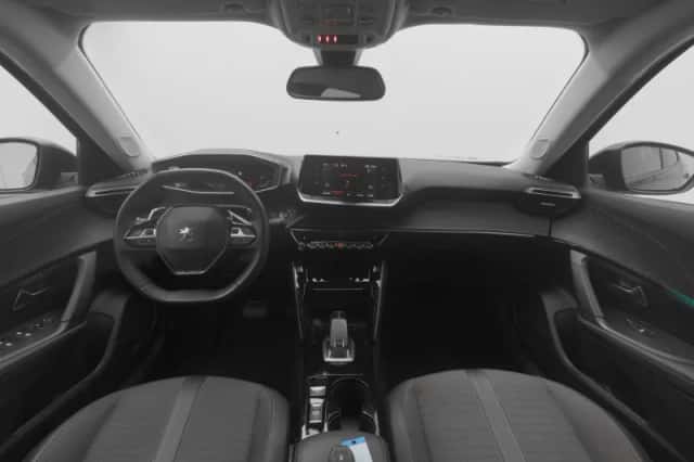 Peugeot 2008 (2021) thumbnail 3