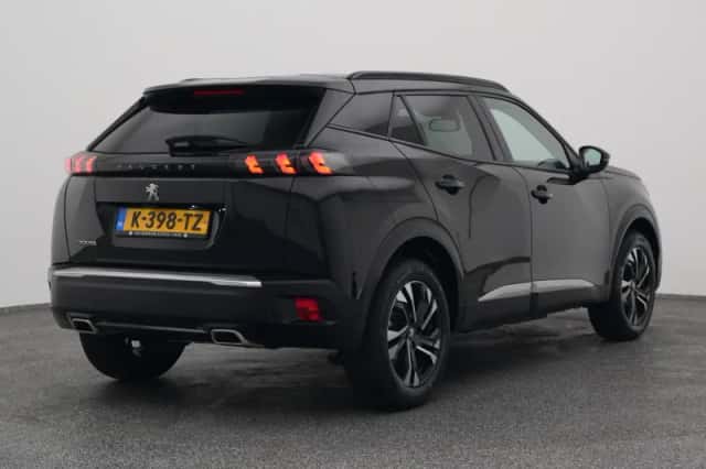 Peugeot 2008 (2021) thumbnail 6