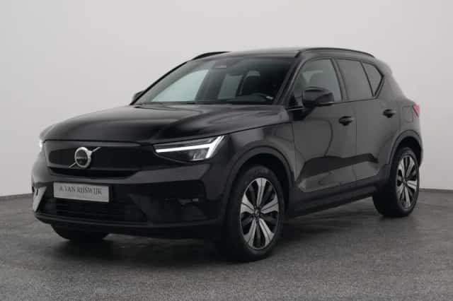Volvo XC40 (2022) thumbnail 1