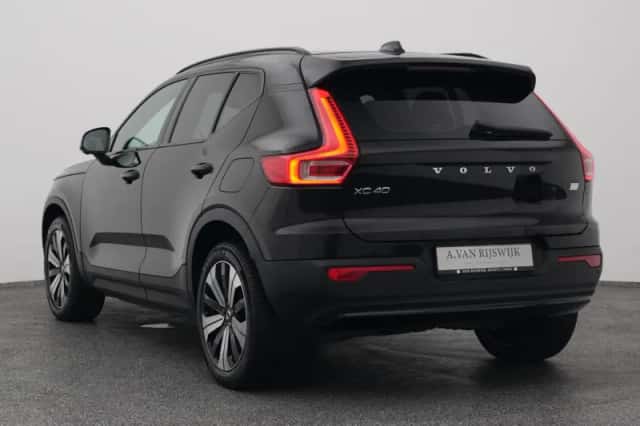 Volvo XC40 (2022) thumbnail 6