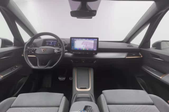 CUPRA Born (2022) thumbnail 3