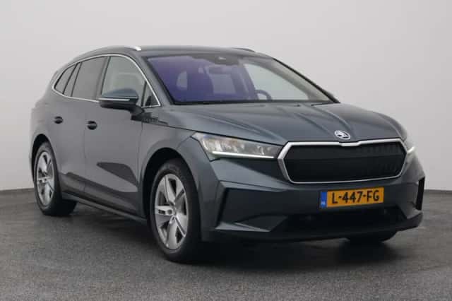 Škoda Enyaq (2021) thumbnail 2