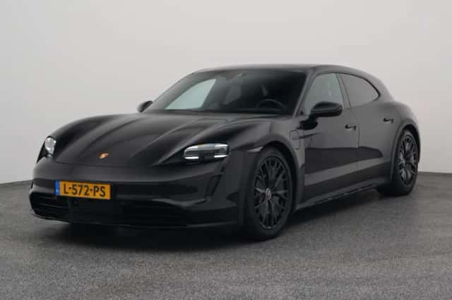 Porsche Taycan (2021) thumbnail 1