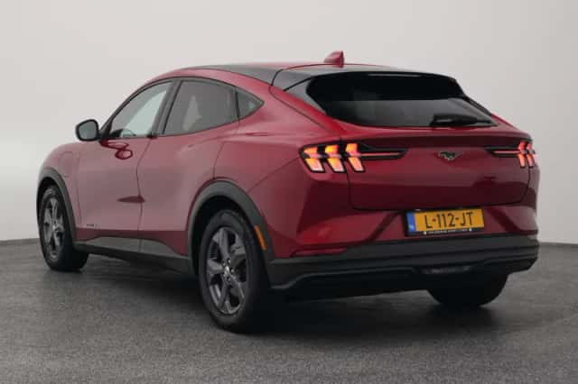 Ford Mustang (2021) thumbnail 6