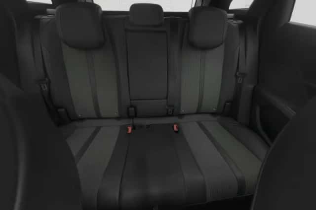 Peugeot 3008 (2022) thumbnail 4