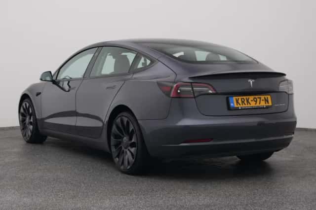 Tesla Model 3 (2023) thumbnail 6