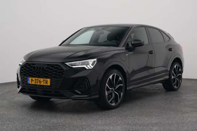 Audi Q3 (2022) thumbnail 1
