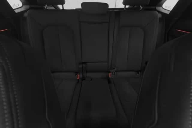 Audi Q3 (2022) thumbnail 4