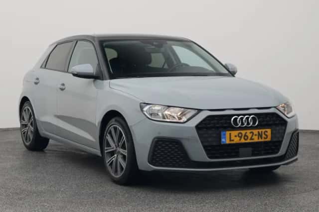 Audi A1 (2021) thumbnail 2