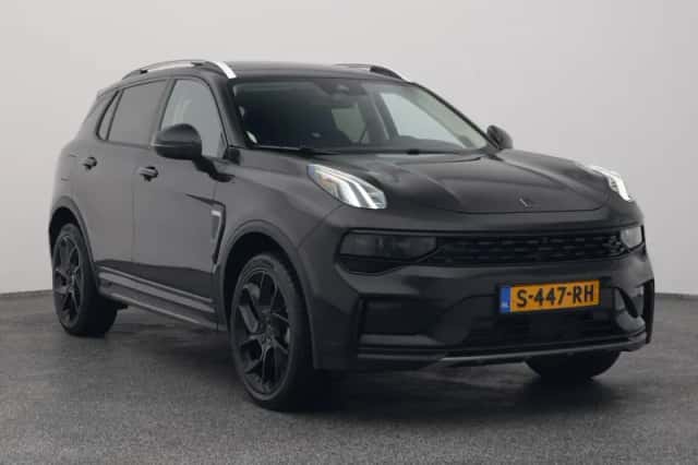 Lynk & Co 01 (2023) thumbnail 2