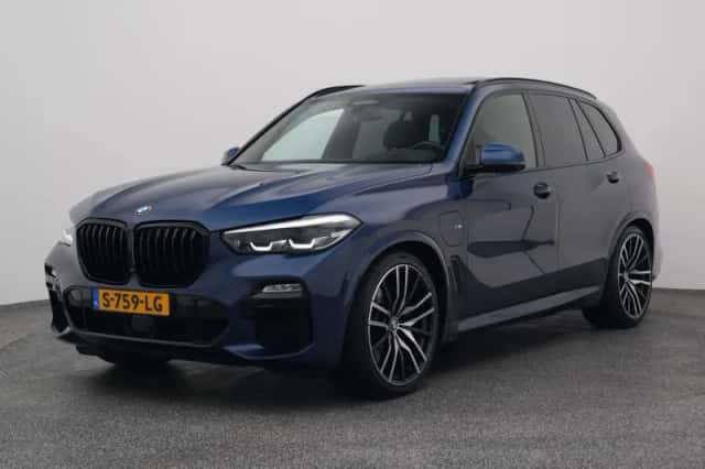 BMW X5 (2020) thumbnail 1