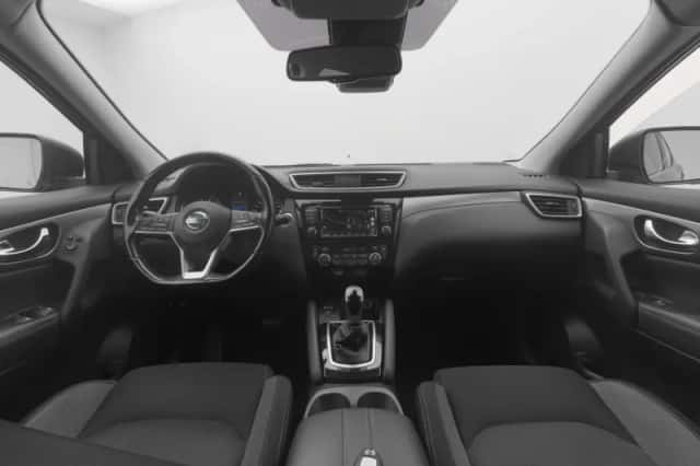 Nissan Qashqai (2019) thumbnail 3