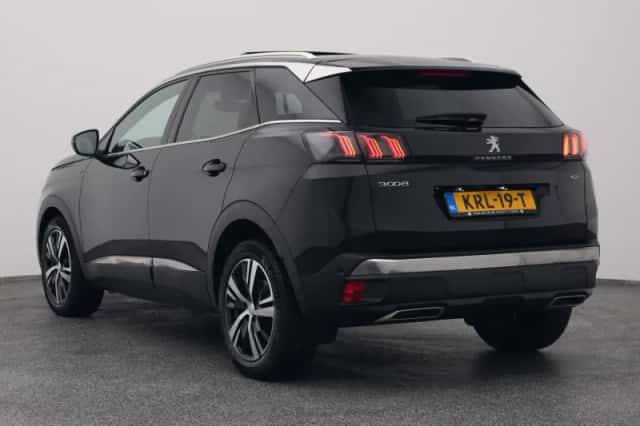 Peugeot 3008 (2022) thumbnail 5