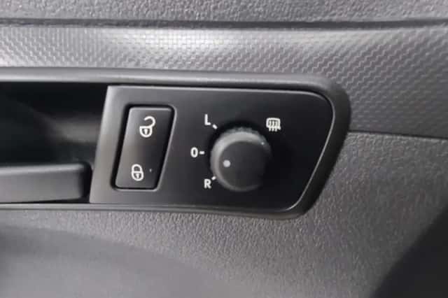 Volkswagen Caddy (2014) thumbnail 12