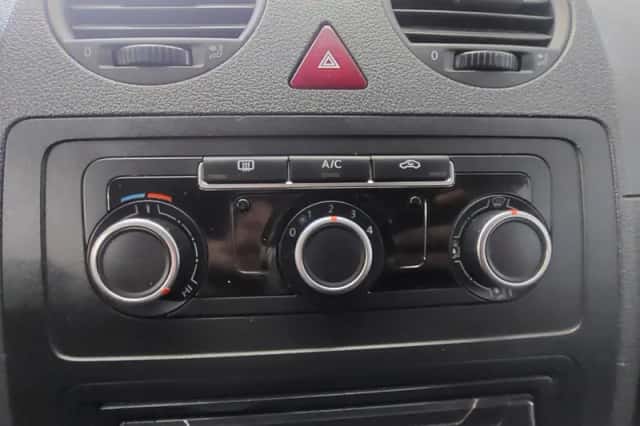 Volkswagen Caddy (2014) thumbnail 14