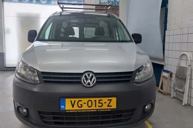 Volkswagen Caddy (2014) thumbnail 3