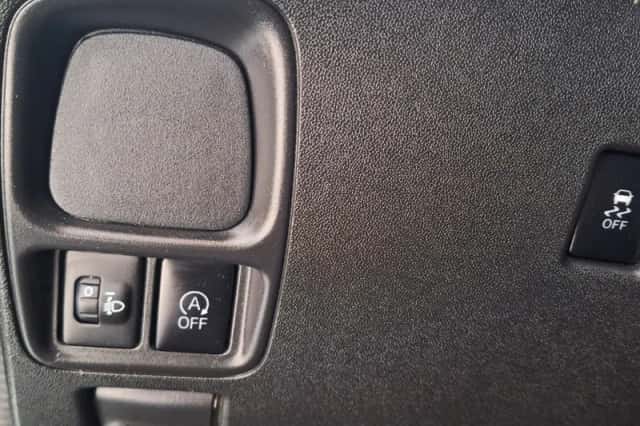Peugeot 108 (2016) thumbnail 11