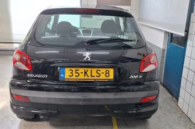 Peugeot 206 (2010) thumbnail 5