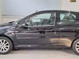 Peugeot 206 (2010) thumbnail 9