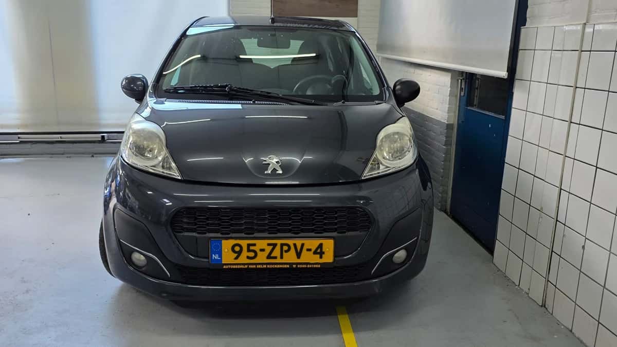 Peugeot 107 (2013) — foto 1
