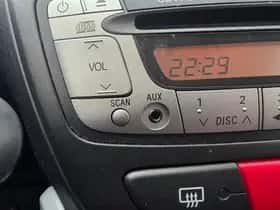 Peugeot 107 (2013) thumbnail 12