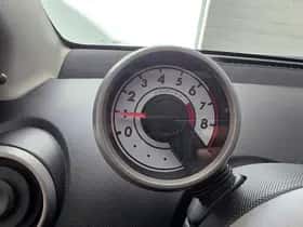 Peugeot 107 (2013) thumbnail 14