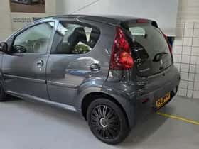 Peugeot 107 (2013) thumbnail 5