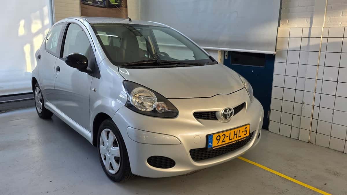 Toyota Aygo (2010) — foto 1