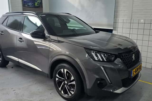 Peugeot 2008 (2020) thumbnail 2