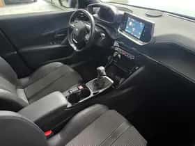 Peugeot 2008 (2020) thumbnail 8