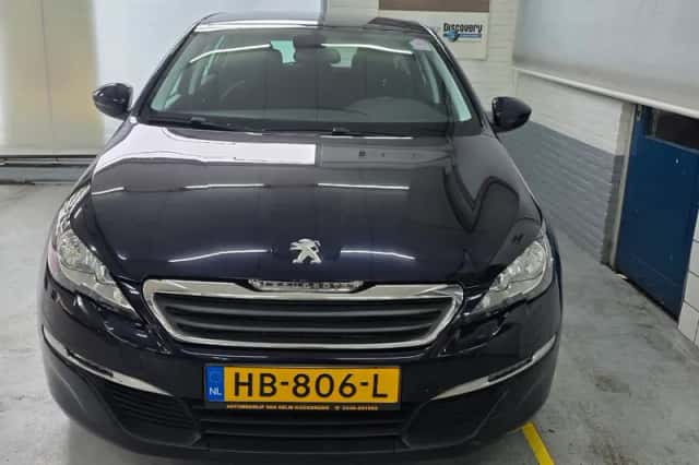 Peugeot 308 (2015) thumbnail 1